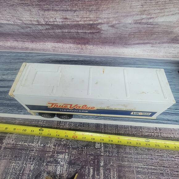 Buddy L True Value Pressed Steel and plastic semi trailer missing 1 rear door - Picture 2 of 9